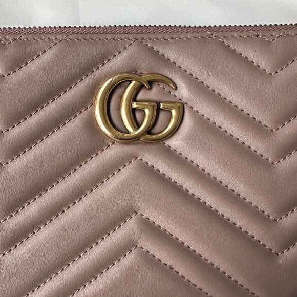 Gucci Wallet on Chain - Picture 2 of 6